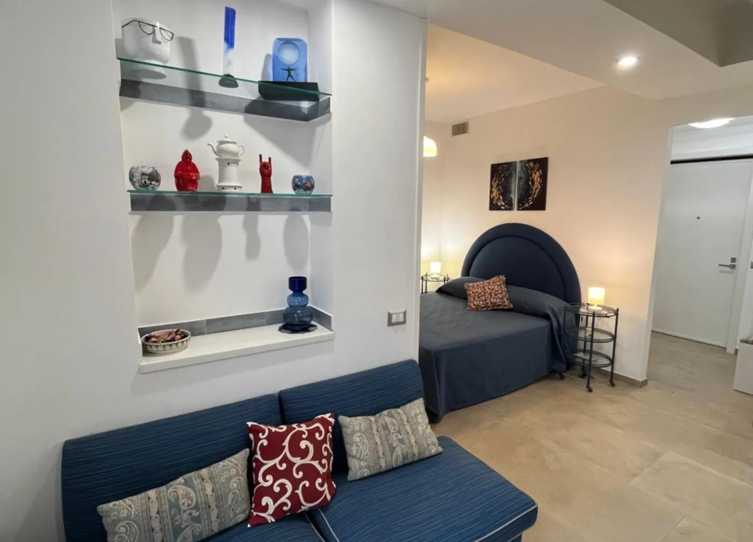 Apartment Penny Black Naples